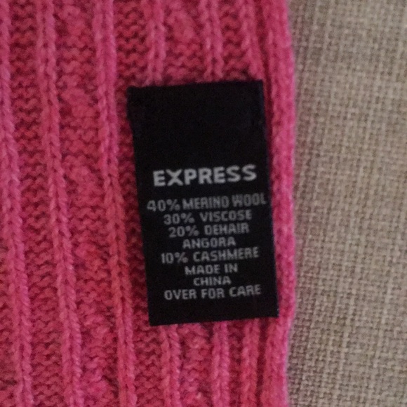 Express Scarf - Picture 3 of 3